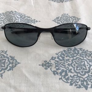 Polarized Women’s Oakley Sunglasses